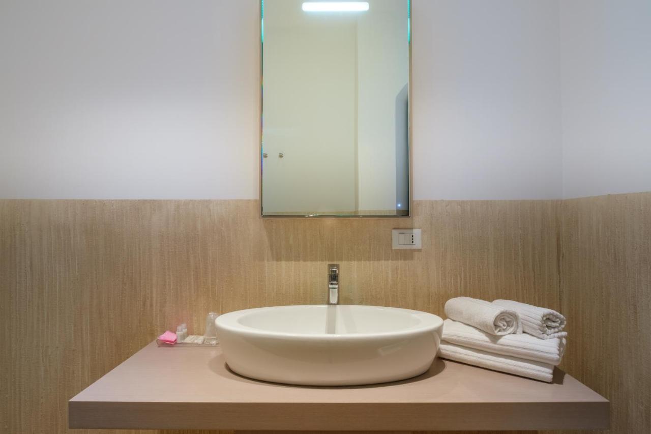 Tempobiancosuites Болонья Экстерьер фото